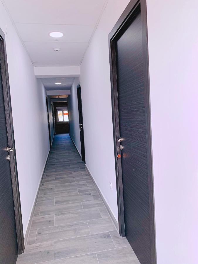Hostal El Castillo Alcalá de Guadaira Екстериор снимка